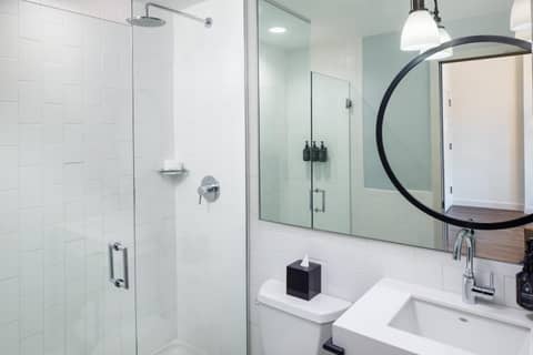 Hotel Indigo Boston Garden by IHG — photo 6