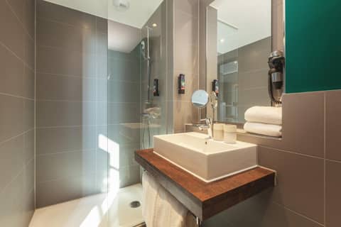 Holiday Inn - the niu, Bricks Hamburg Eppendorf by IHG — photo 2