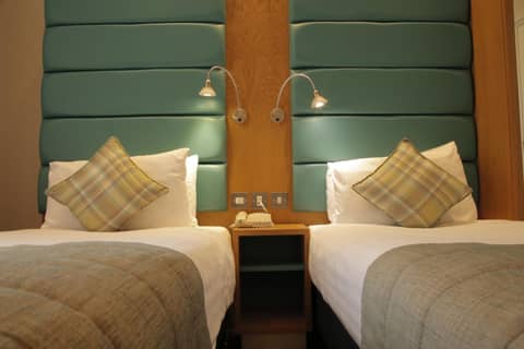 Astors Belgravia — hotel room