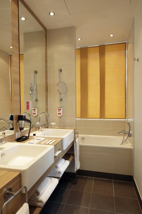 H4 Hotel Berlin Alexanderplatz — photo 6