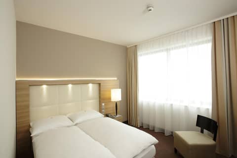 H4 Hotel Berlin Alexanderplatz — photo 8