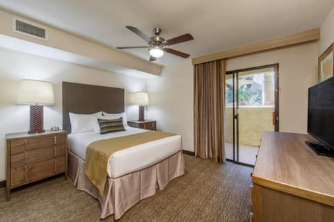 Holiday Inn Club Vacations Scottsdale Resort — hotel room