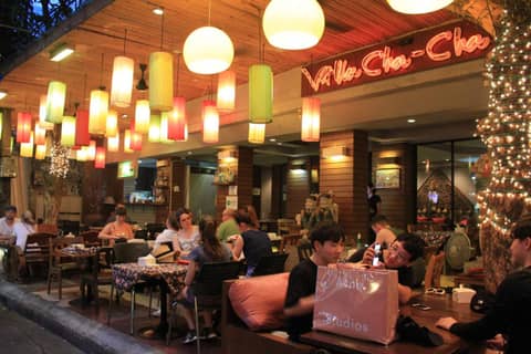 Villa Cha-Cha Khaosan Rambuttri — dining