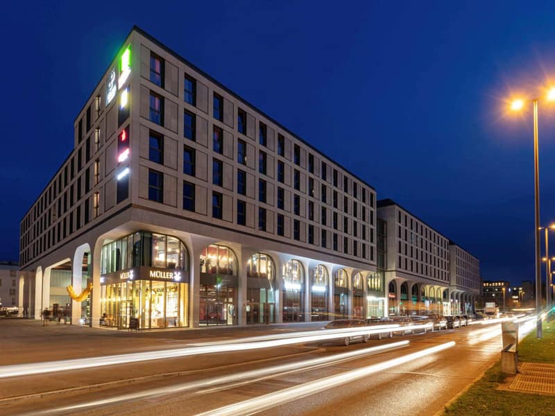 ibis Styles Muenchen Perlach — building