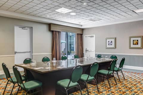 Hilton Garden Inn Jacksonville JTB/Deerwood Park — photo 3