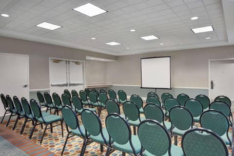 Hilton Garden Inn Jacksonville JTB/Deerwood Park — photo 6