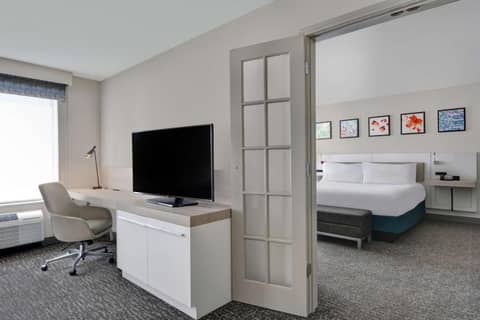 Hilton Garden Inn Jacksonville JTB/Deerwood Park — photo 8
