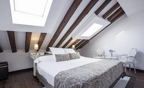 Hospes Puerta de Alcalá a Member of Design Hotels — bedroom