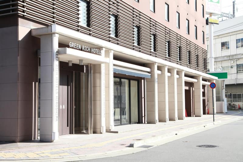 Green Rich Hotel Hiroshima Shinkansenguchi (Artificial hot spring Futamata Yunohana) — building