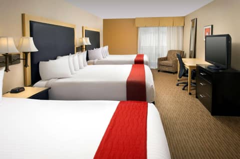 Best Western Alamo Suites — hotel room