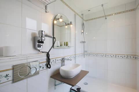 Grand Hôtel Des Gobelins — photo 9