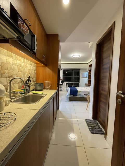 Cozy Studio at Horizons 101 — kitchen