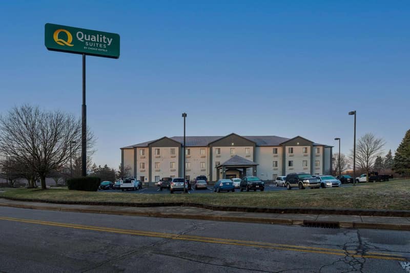 Spark by Hilton Indianapolis Northeast Fishers — building
