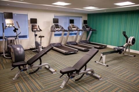 Holiday Inn Express & Suites Downtown Louisville by IHG — photo 7