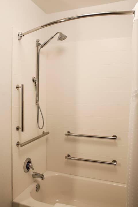 Holiday Inn Express & Suites Downtown Louisville by IHG — photo 9