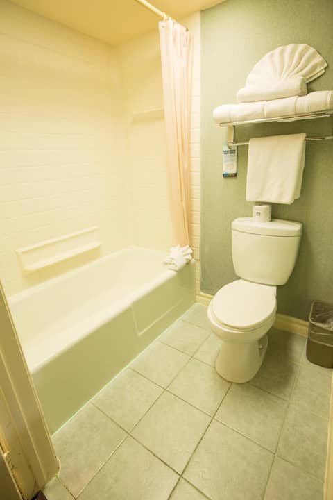 Anaheim Carriage Inn — photo 3