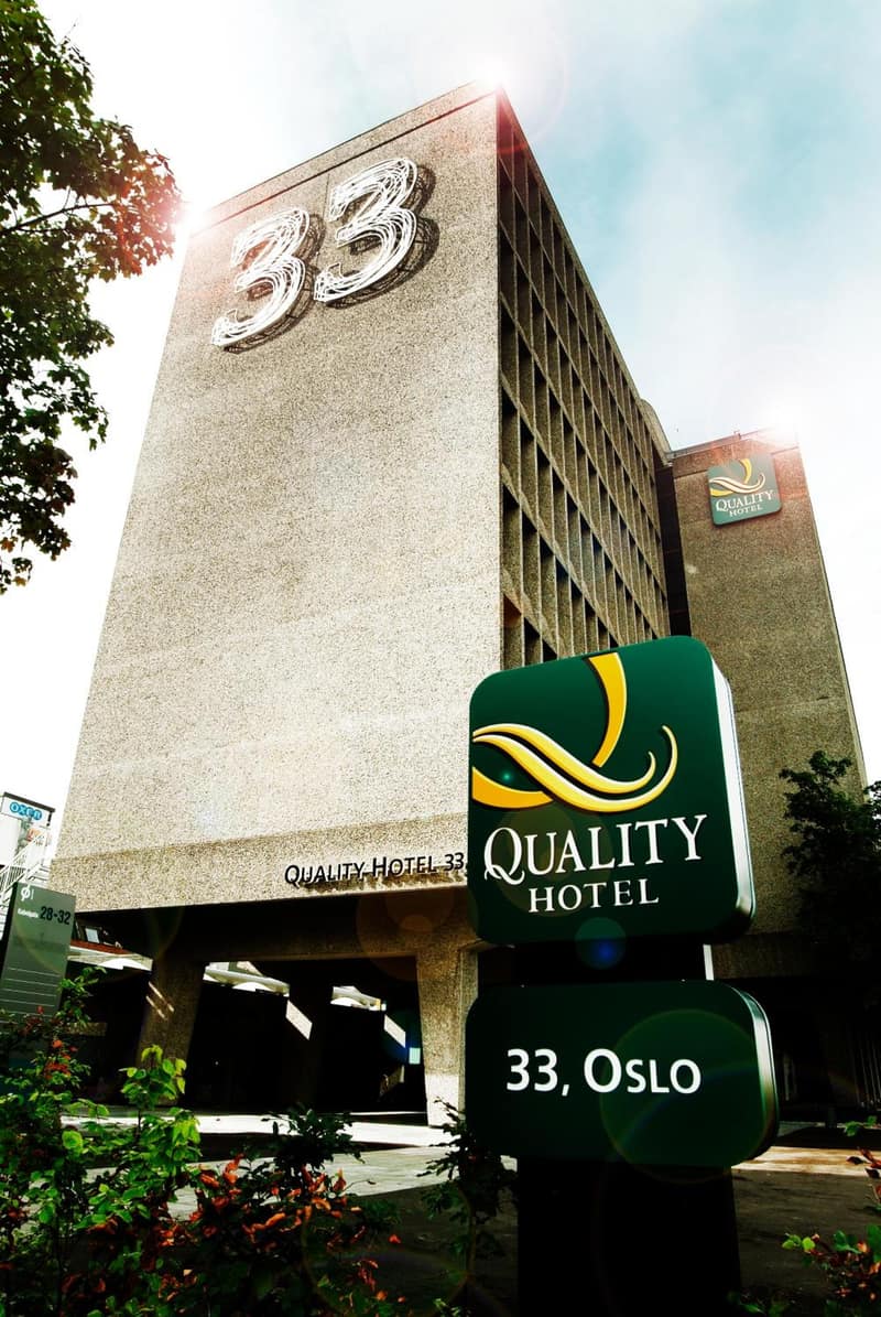 Quality Hotel 33 — building