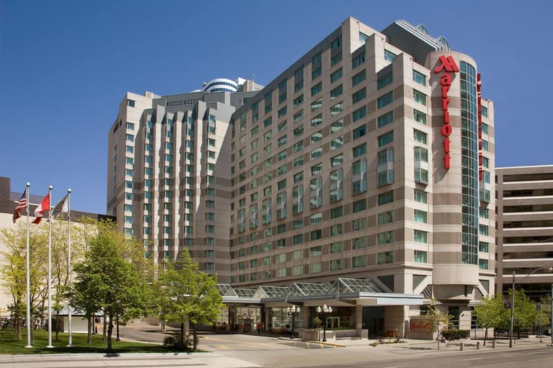 Marriott Downtown at CF Toronto Eaton Centre — building