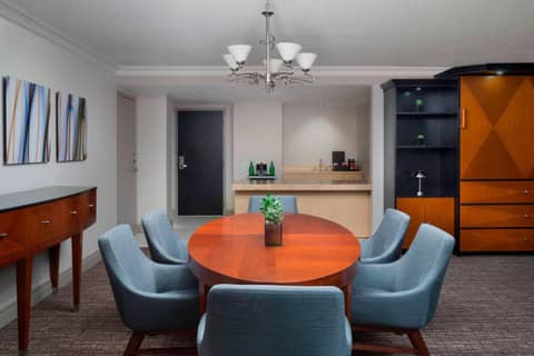Marriott Downtown at CF Toronto Eaton Centre — photo 8