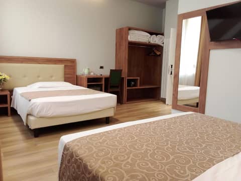 CSI Group - Hotel Central Station — photo 3