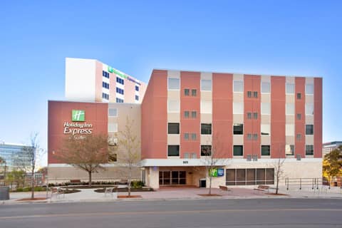 Holiday Inn Express Hotel & Suites Austin Downtown - University by IHG — photo 9