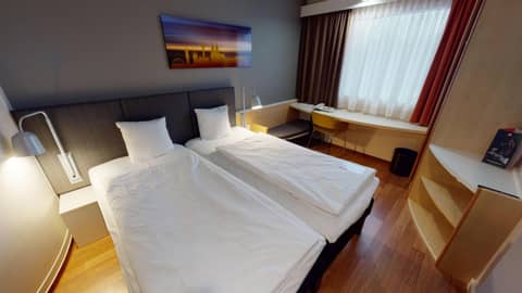 ibis Hotel Köln Airport — photo 2