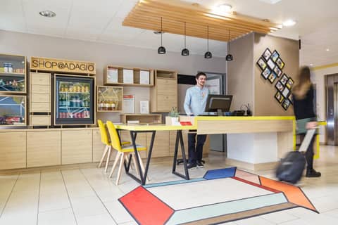 Aparthotel Adagio Access Marseille Saint Charles — recepcion & lobby