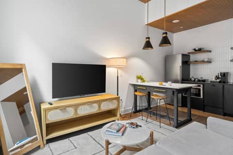 Sosuite at The Loxley - Old City — hotel room