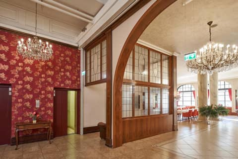 Hotel Monopol - Central Station — photo 5