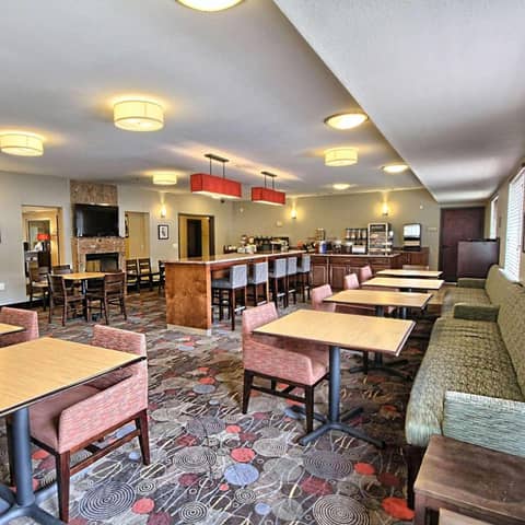 Country Inn & Suites by Radisson, Dearborn, MI — photo 9
