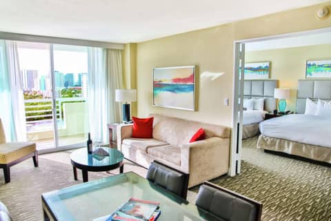 GALLERY One - A DoubleTree Suites by Hilton Hotel — photo 4