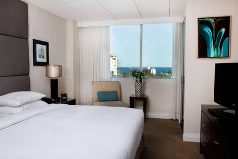 GALLERY One - A DoubleTree Suites by Hilton Hotel — photo 5