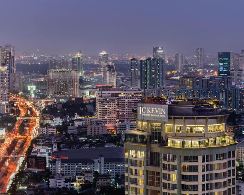 JC Kevin Sathorn Bangkok Hotel — building