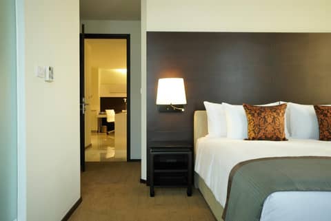 JC Kevin Sathorn Bangkok Hotel — photo 9