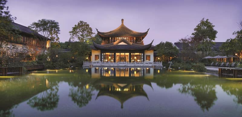 Four Seasons Hotel Hangzhou at West Lake — building