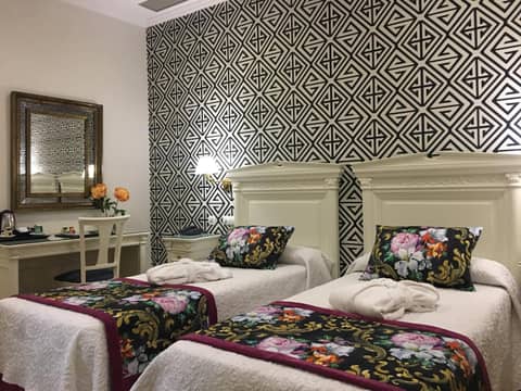 Adriano Boutique Sevilla — bedroom