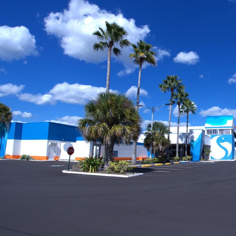 Ramada by Wyndham Flamingo Water Park — building