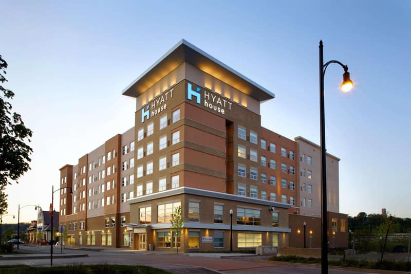 Hyatt House Pittsburgh-South Side — building