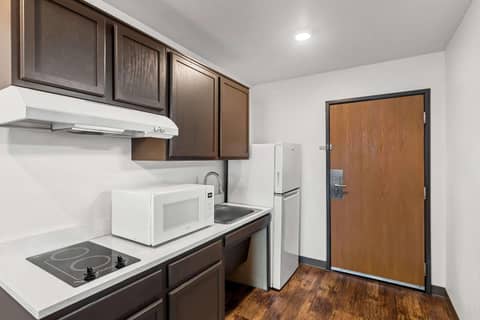 WoodSpring Suites Austin North I-35 — photo 2