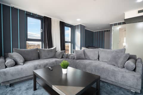 Hotel Boutique 5 - Free parking - Free breakfast - Free internet - EVSE — photo 3
