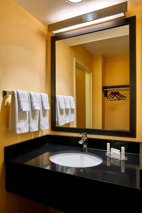 Fairfield Inn Myrtle Beach Broadway at the Beach — photo 9