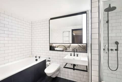 Andaz London Liverpool Street, By Hyatt — bathroom