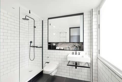 Andaz London Liverpool Street, By Hyatt — bathroom