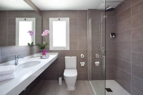 Playaolid Suites & Apartments — bathroom