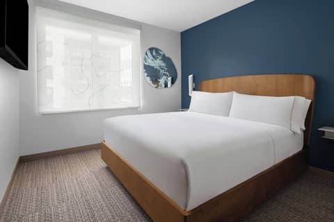 Element Calgary Downtown — photo 2