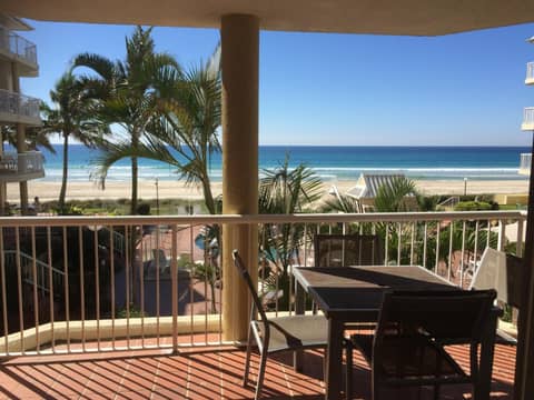 Crystal Beachfront Apartments — photo 9