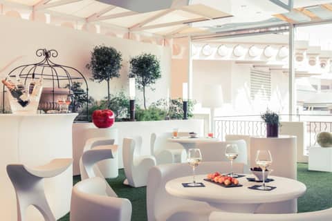 Mercure Marseille Centre Vieux Port — dining