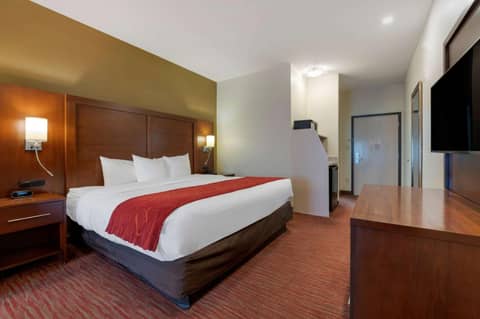 Comfort Suites Columbus Expo Center — photo 3