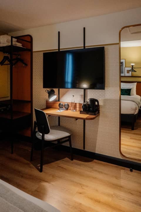 Hôtel Riesner — hotel room