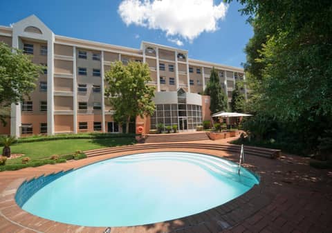 StayEasy Eastgate — photo 6